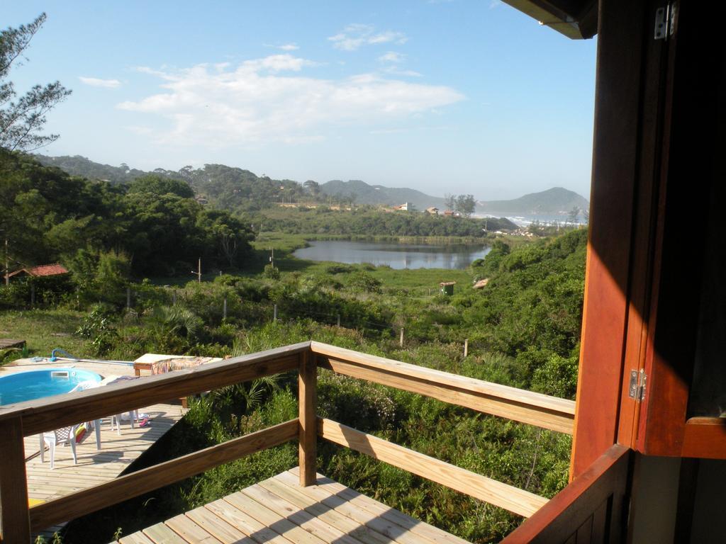 Villa California Praia do Rosa Room photo